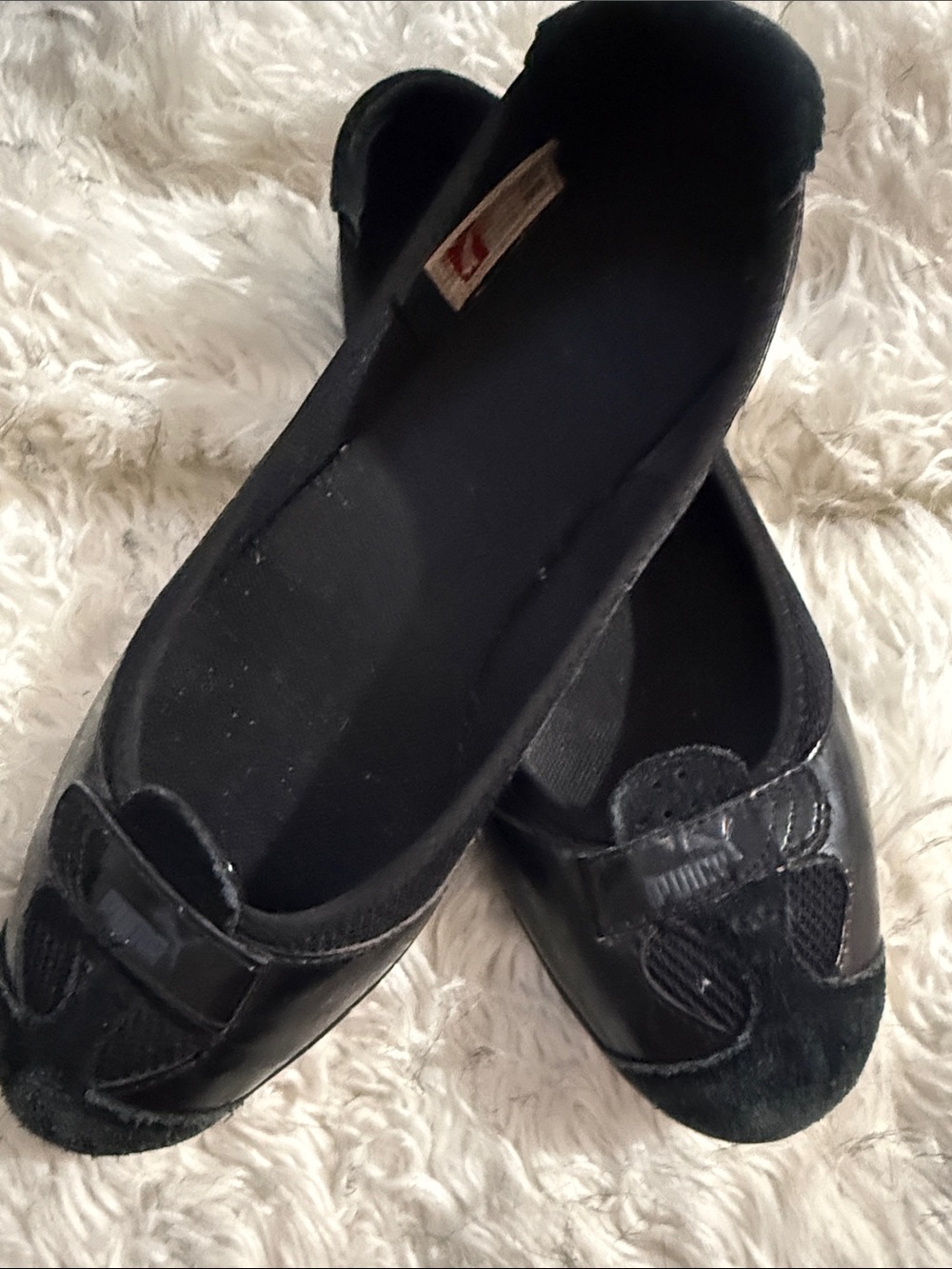 Puma Black Women's Ballet Flats with Subtle Logo Detail